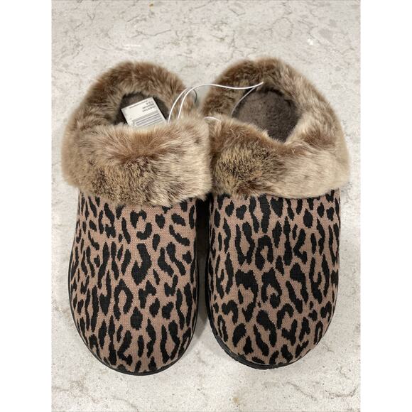 CHEETAH Ladies Med 7.5-8 Isotoner Memory Foam Hoodback ECO Comfort Slippers NIB - Picture 4 of 7